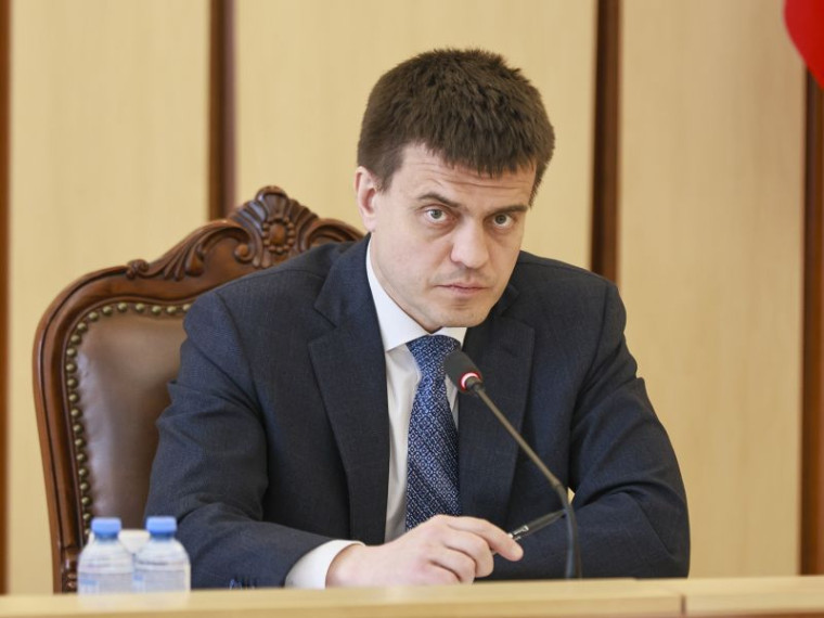 Михаил Котюков проверяет готовность летних лагерей к сезону.